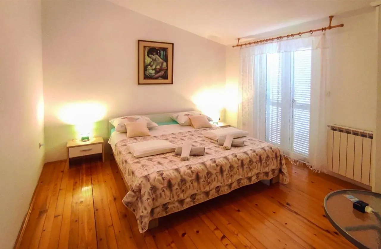 Apartment Meri, Spacious Apartment In A Quiet Location Near The Beach Medulin 0*,  Croatia